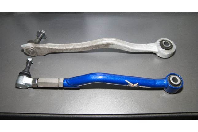 GS350 13- GRL10 / IS300H 13- GSE3achter spoor stang draagarm (hard rubber) 2PCS / SETBEHALVE - DRS