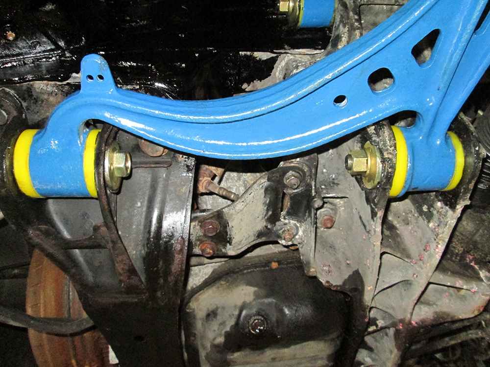211625B: Front lower wishbone rear bush